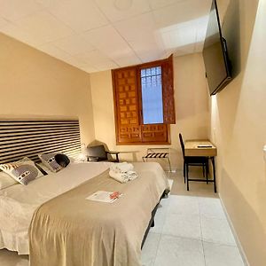 Jubilus Rooms
